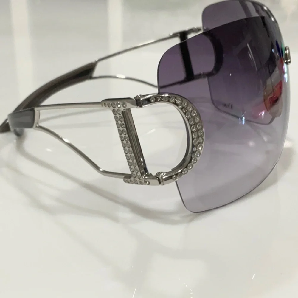 Christian Dior Diorly Sunglasses - Picture 4 of 8